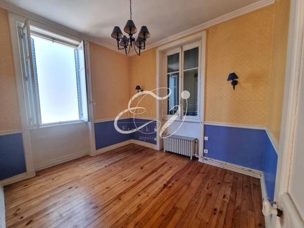 VENTE RILLIEUX LA PAPE 69140 - MAISON DE CHARME 1930 5 CHAMBRES AVEC GRAND JARDIN ARBORE - A RENOVER - POTENTI