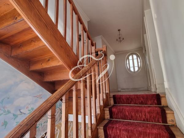 VENTE RILLIEUX LA PAPE 69140 - MAISON DE CHARME 1930 5 CHAMBRES AVEC GRAND JARDIN ARBORE - A RENOVER - POTENTI