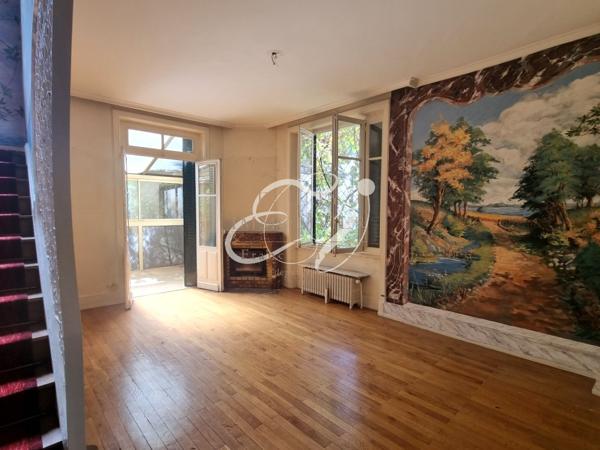 VENTE RILLIEUX LA PAPE 69140 - MAISON DE CHARME 1930 5 CHAMBRES AVEC GRAND JARDIN ARBORE - A RENOVER - POTENTI