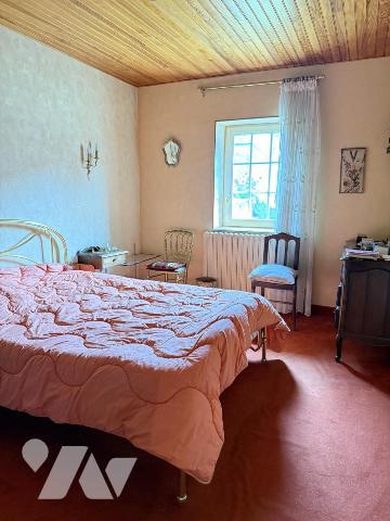 A VENDRE VANNES HYPER CENTRE-MAISON DE CARACTERE avec garage et jardin