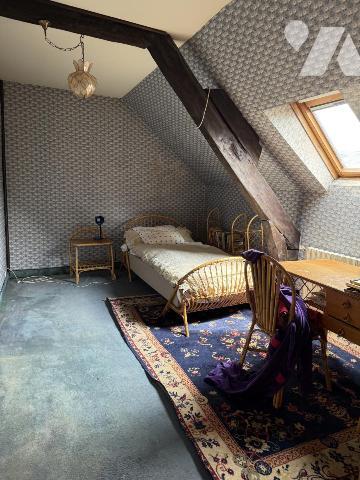 A VENDRE VANNES HYPER CENTRE-MAISON DE CARACTERE avec garage et jardin