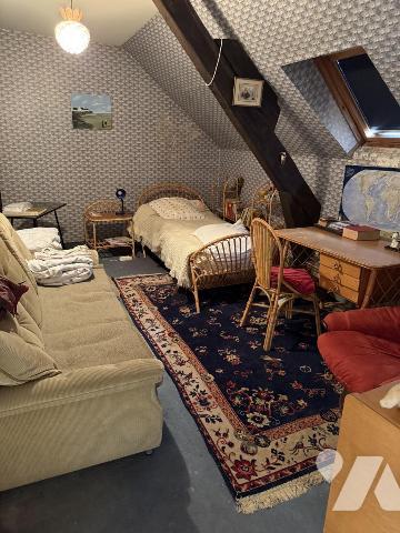 A VENDRE VANNES HYPER CENTRE-MAISON DE CARACTERE avec garage et jardin