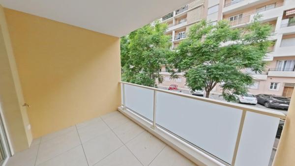 Location Appartement 3 pièces 58.87 m² - Menton 06500