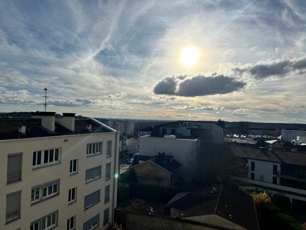 Appartement à louer    4 pièces •  Limoges