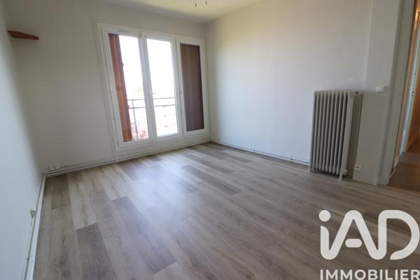 Appartement à vendre 4 pièces 63 m² Saint-Pierre-lès-Nemours