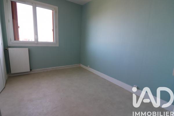 Appartement à vendre 4 pièces 63 m² Saint-Pierre-lès-Nemours