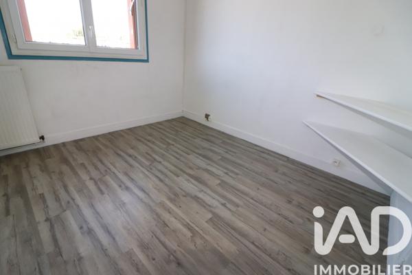Appartement à vendre 4 pièces 63 m² Saint-Pierre-lès-Nemours