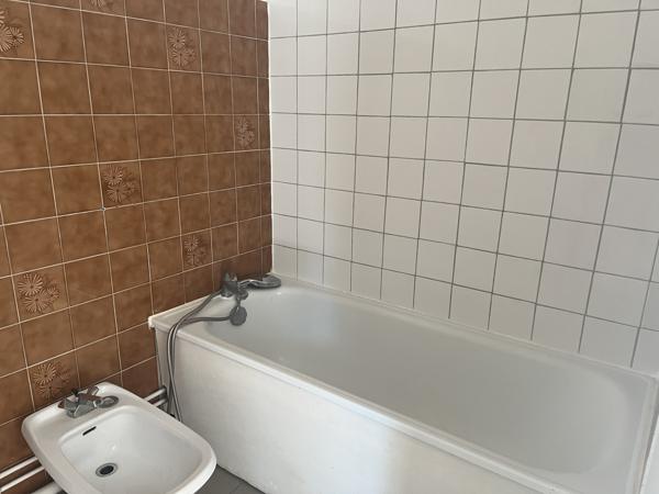 Fontenay-sous-Bois (94120) FONTENAY sous BOIS (94) - Vente Appartement type F2