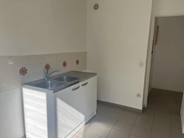 Fontenay-sous-Bois (94120) FONTENAY sous BOIS (94) - Vente Appartement type F2