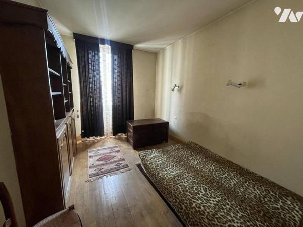 A vendre - Superbe maison de maître au cœur de Gençay (86), sur une terrain de 1334m²