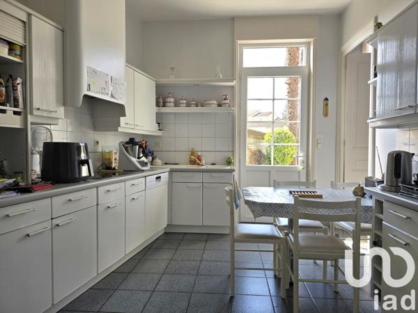 Maison de ville 9 pièces de 231 m² à Cognac (16100)