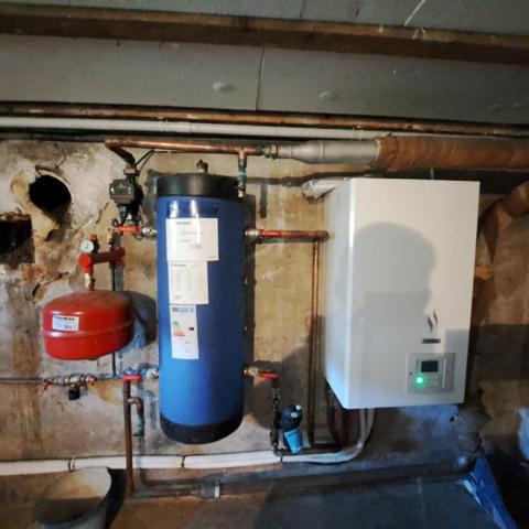 A VENDRE LAVELANET MAISON 13 PIECES SUR TERRAIN 3400 M²