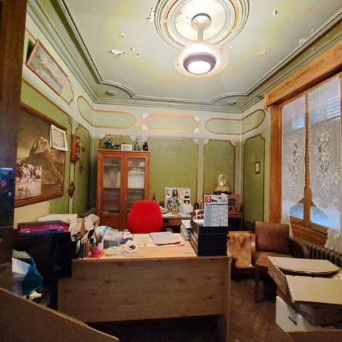 A VENDRE LAVELANET MAISON 13 PIECES SUR TERRAIN 3400 M²