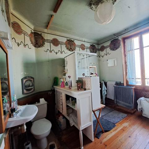 A VENDRE LAVELANET MAISON 13 PIECES SUR TERRAIN 3400 M²