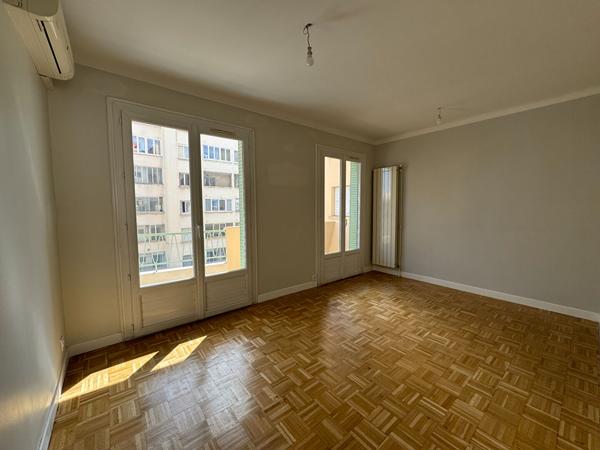 Appartement Nîmes 4 pièces de 73,69m²