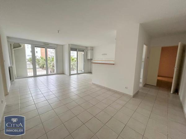 Appartement à louer 4 pièces 98m²