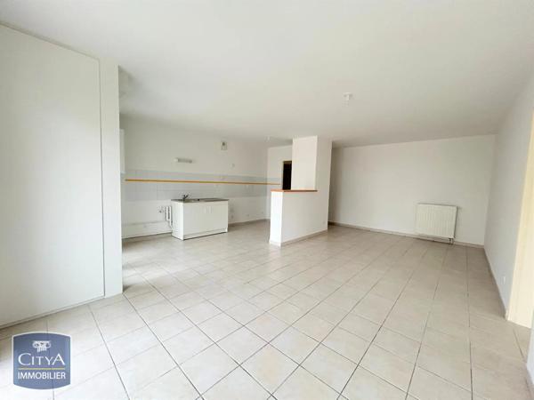Appartement à louer 4 pièces 98m²