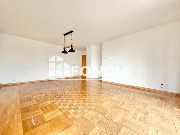 Location Appartement 5 pièces 105.3 m² - 24 A RUE DU MARECHAL FOCH Le Ban Saint Martin 57050