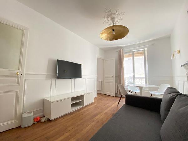 Rue des Archives - Appartement 2 pièces rénové  et calme à louer - Meublé