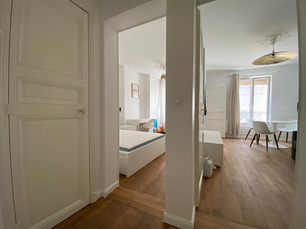 Rue des Archives - Appartement 2 pièces rénové  et calme à louer - Meublé