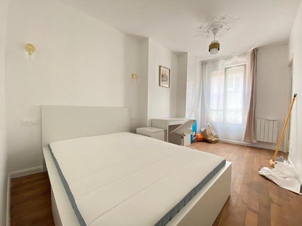 Rue des Archives - Appartement 2 pièces rénové  et calme à louer - Meublé