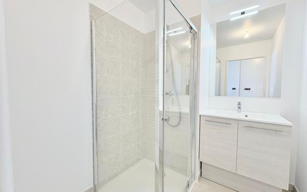 Appartement à vendre    2 pièces • 42,44 m2 Le Cannet