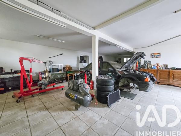 Maison à vendre 5 pièces 140 m² Saint-Étienne-de-Tulmont