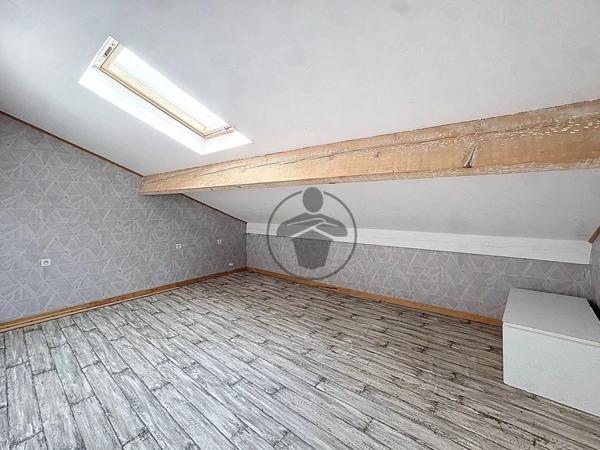 Vente Immeuble 213 m2 à Saint-Quentin