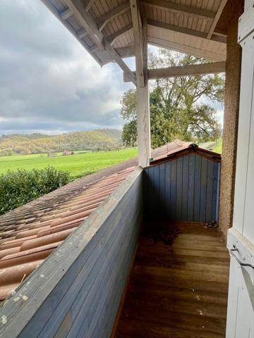 MIRANDE(32)et MIELAN proche: PROPRIETE 3.3HA, isolée, calme, position dominante, VUE, sans travaux, chevaux et famille bienvenus....