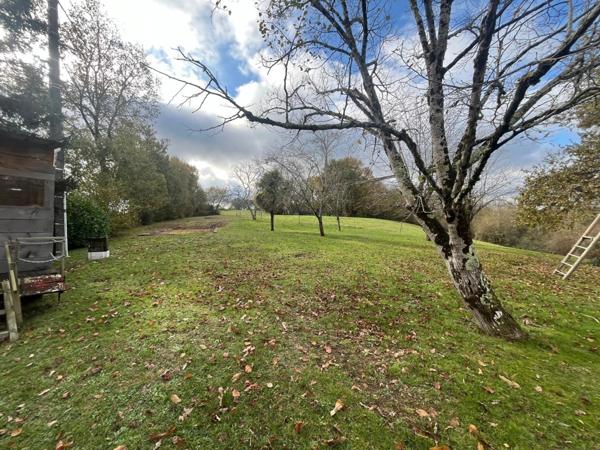 MIRANDE(32)et MIELAN proche: PROPRIETE 3.3HA, isolée, calme, position dominante, VUE, sans travaux, chevaux et famille bienvenus....