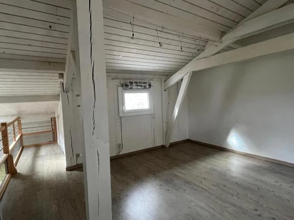 MIRANDE(32)et MIELAN proche: PROPRIETE 3.3HA, isolée, calme, position dominante, VUE, sans travaux, chevaux et famille bienvenus....