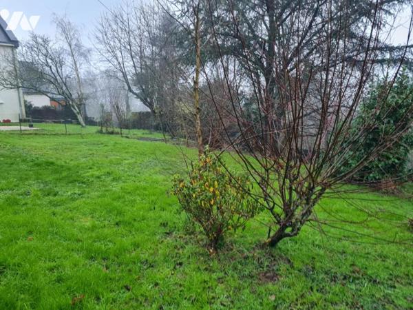 À Vendre à Rohan Maison de bourg semi-miotyenne située à pied des commodités