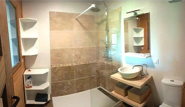 Maison bois ouverte sur la vallée,  au calme