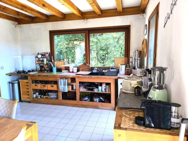 Maison bois ouverte sur la vallée,  au calme