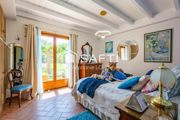 Au calme vue dégagée - Piscine intérieure - Double garage