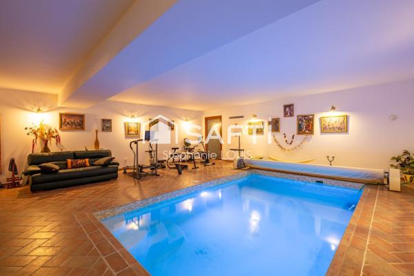 Au calme vue dégagée - Piscine intérieure - Double garage
