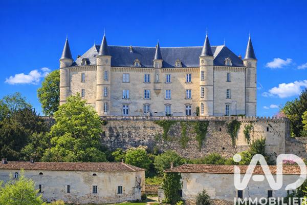 Maison à vendre 18 pièces 890 m² Mouthiers-sur-Boëme