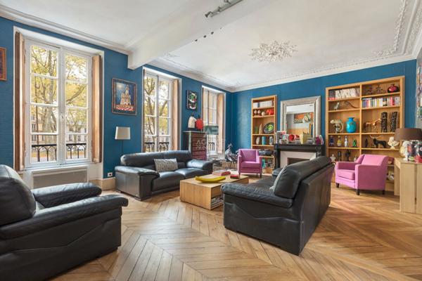 Versailles Notre-Dame Appartement duplex 4 pièces d'environ 94 m² au sol et 89 m² carrez €795 000 ** - Référence 25796