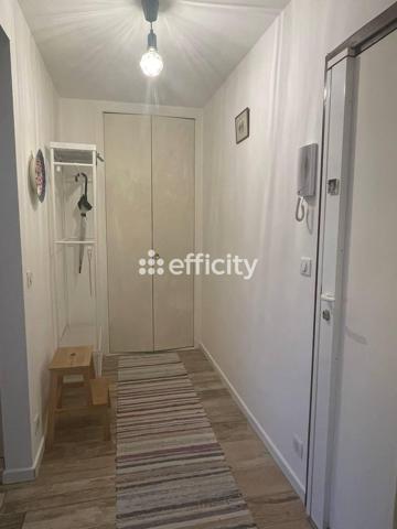 Appartement
         2 pièces
        - 46 m² 349 000 € *