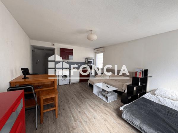 Location Studio meublé 32.87 m² - Nimes 30900