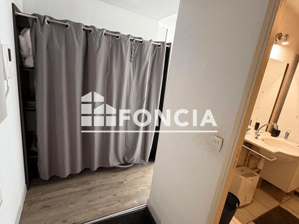 Location Studio meublé 32.87 m² - Nimes 30900