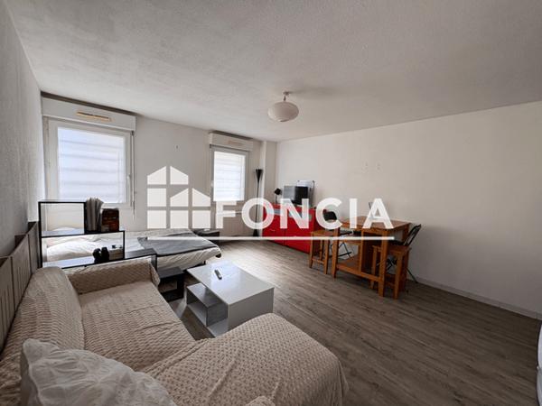 Location Studio meublé 32.87 m² - Nimes 30900