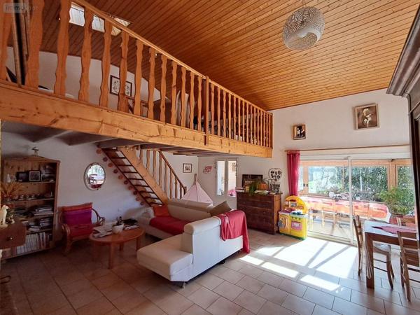 Maison individuelle à vendre à Aigrefeuille-d'Aunis en Charente-Maritime (17290), ref : 584