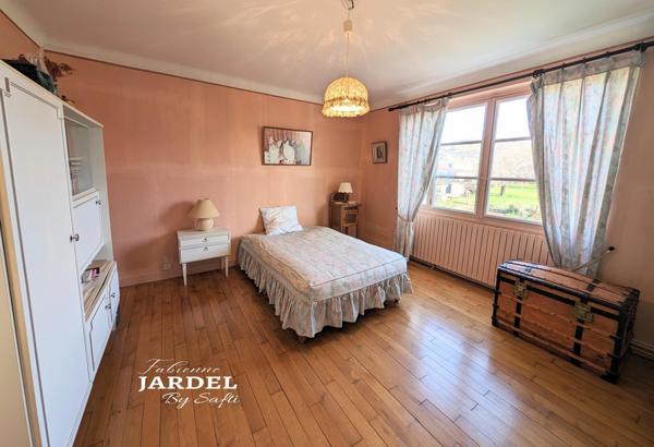 MAISON SPACIEUSE A PROXIMITE DES COMMODITES