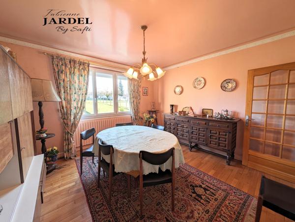 MAISON SPACIEUSE A PROXIMITE DES COMMODITES
