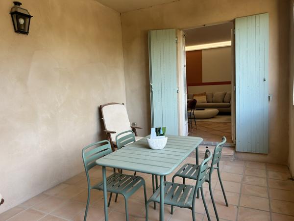 Golf Pont Royal Grand T2 avec parking terrasse et piscine