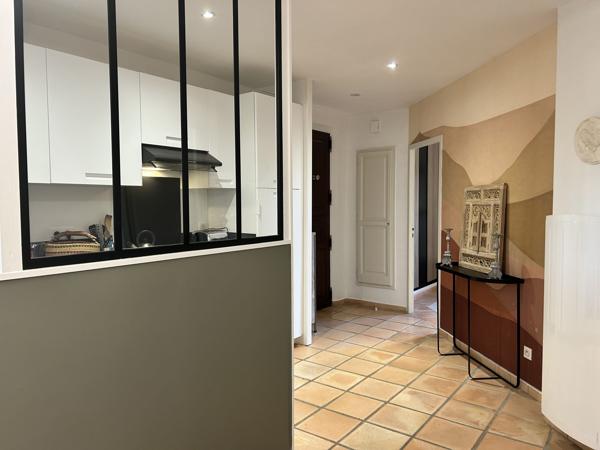 Golf Pont Royal Grand T2 avec parking terrasse et piscine