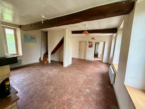 Maison
         12 pièces
        - 173 m² 346 500 € *