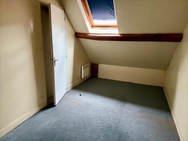 Maison
         12 pièces
        - 173 m² 346 500 € *