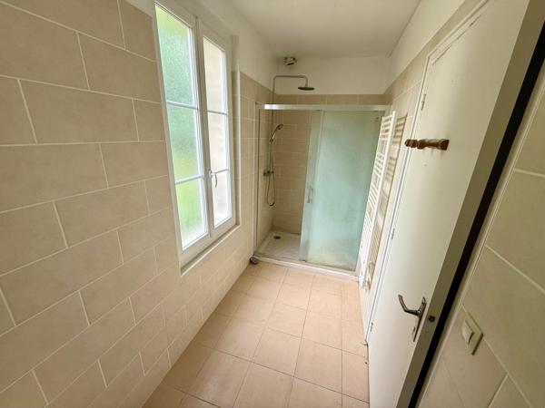 Maison
         12 pièces
        - 173 m² 346 500 € *